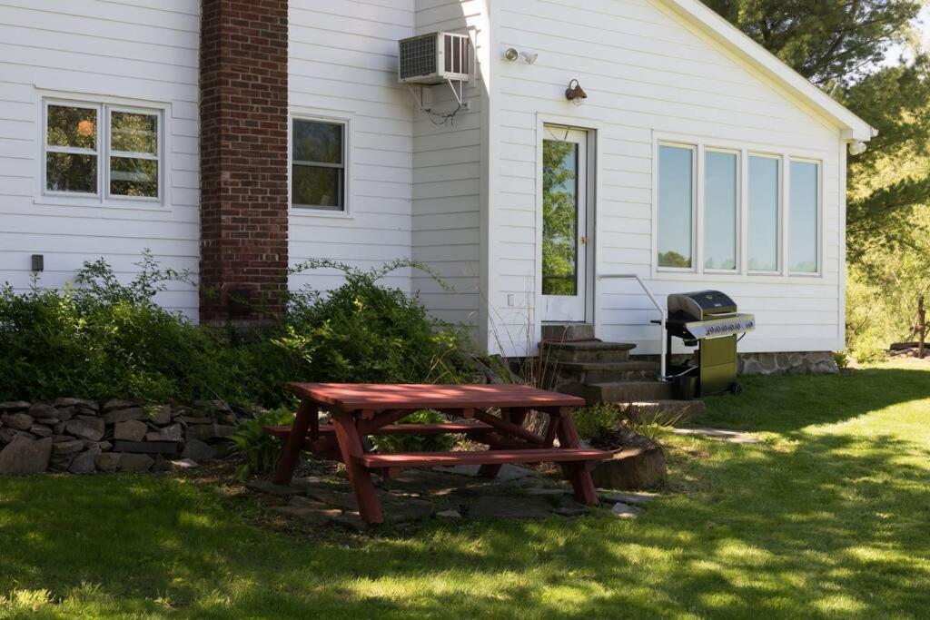 King Hill Cottage Greenville Екстериор снимка